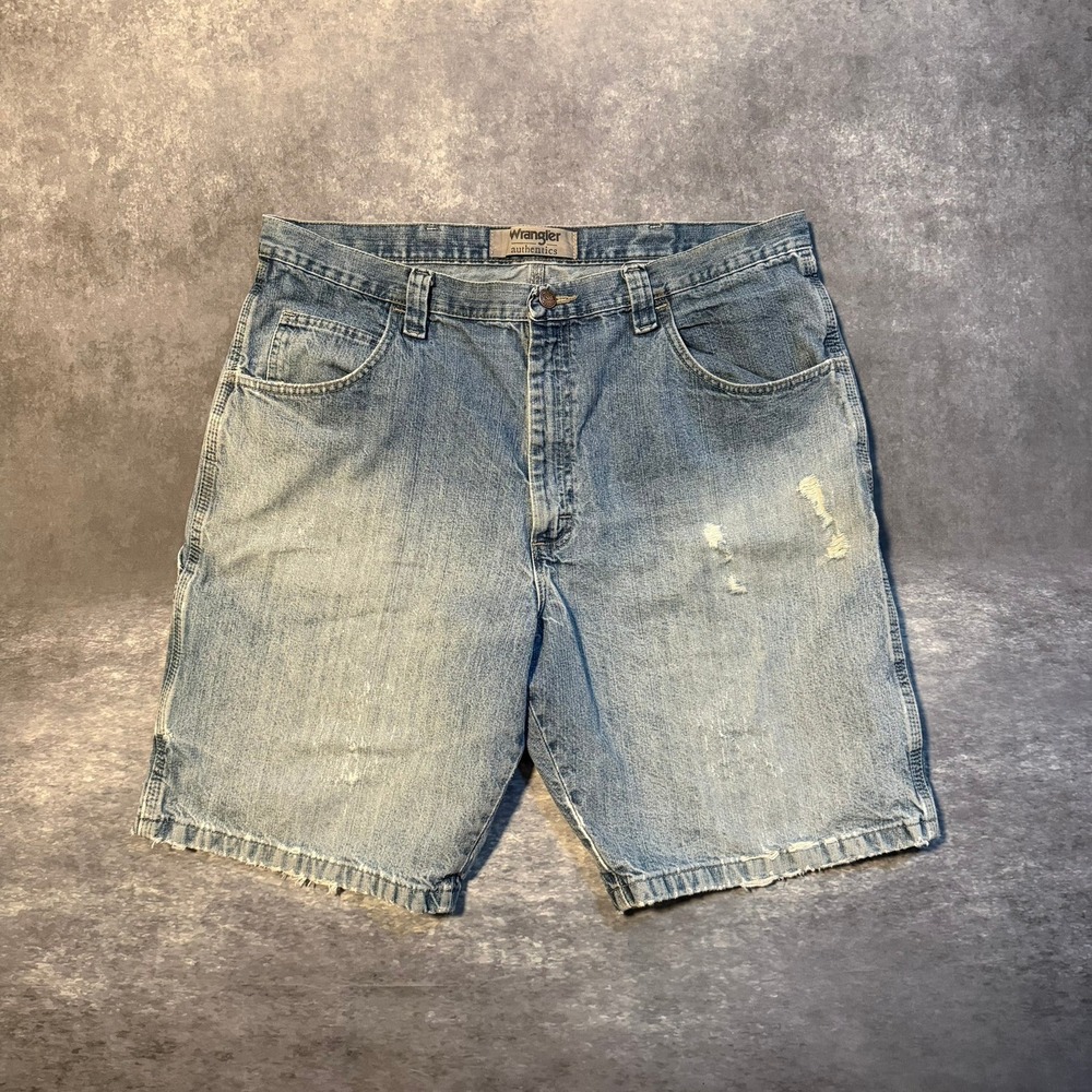Wrangler Authentics Carpenter Denim Shorts Mens 38 Light Wash Distressed Jorts